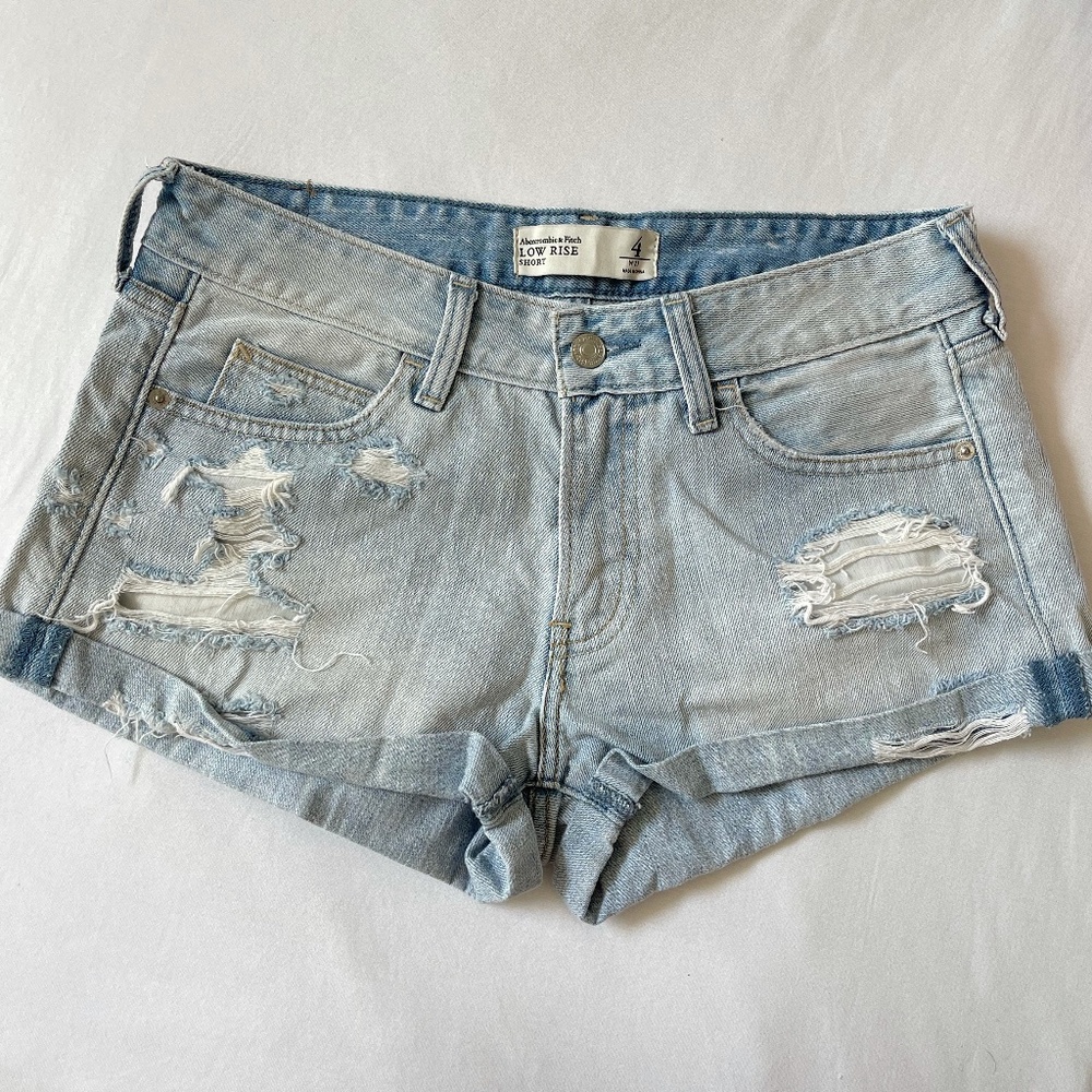 A&F Low Rise Light Wash Denim Shorts